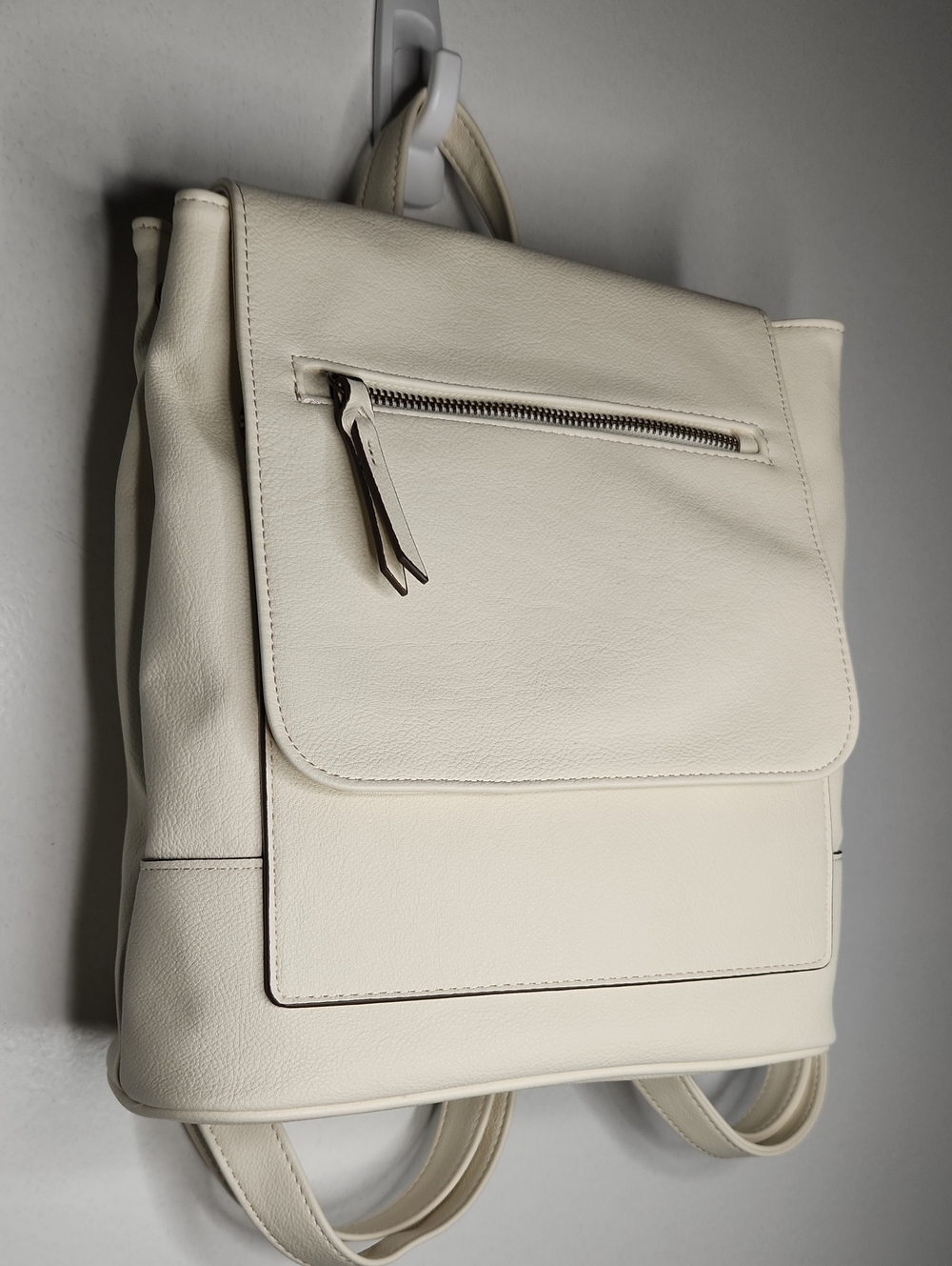 NWT Style & Co vanilla cream faux leather backpack.